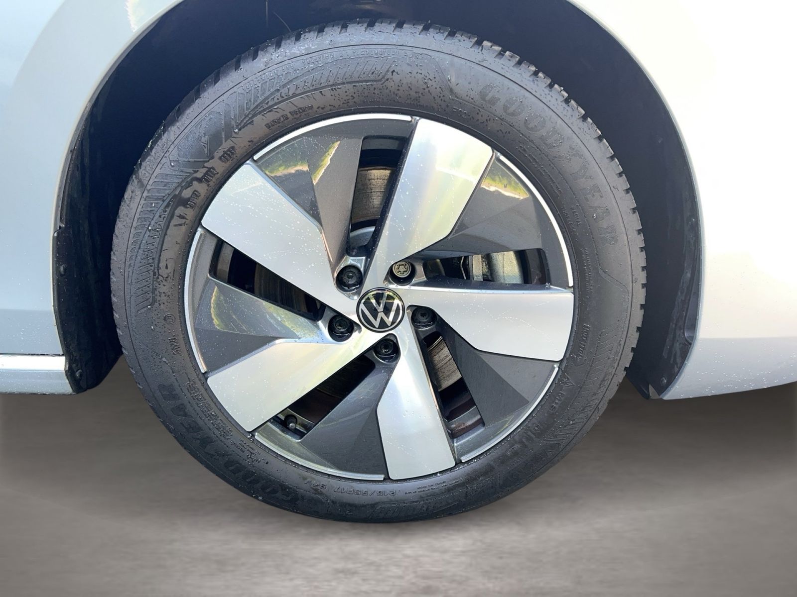 Fahrzeug autohaus mense Fahrzeugabbildung Volkswagen Passat Variant 1.5 TSI eHybrid DSG Business CarP