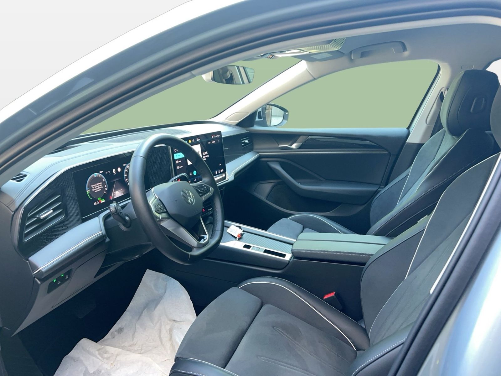 Fahrzeug autohaus mense Fahrzeugabbildung Volkswagen Passat Variant 1.5 TSI eHybrid DSG Business CarP