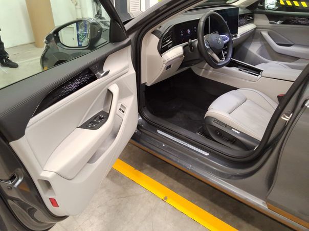 Fahrzeug autohaus mense Fahrzeugabbildung Volkswagen Passat Variant 1.5 TSI eHybrid Elegance IQ.Light
