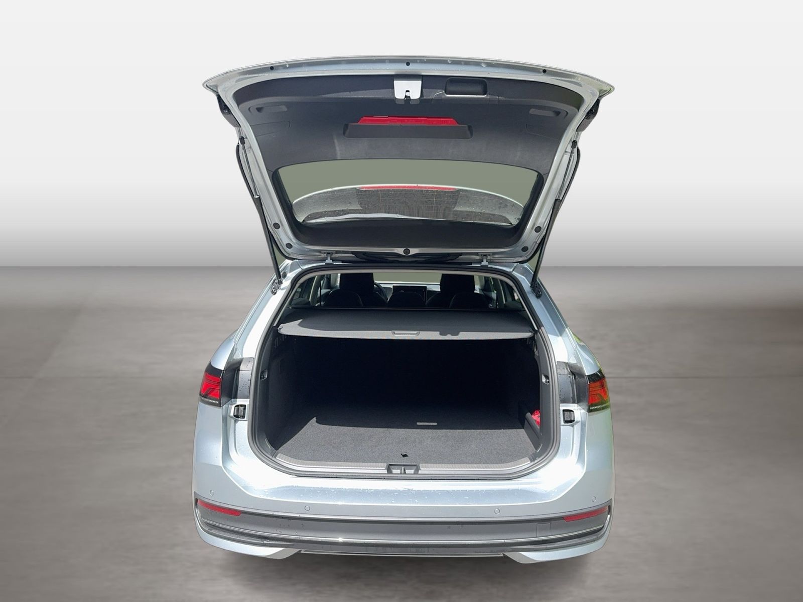 Fahrzeugabbildung Volkswagen Passat Variant 1.5 TSI eHybrid DSG Business CarP