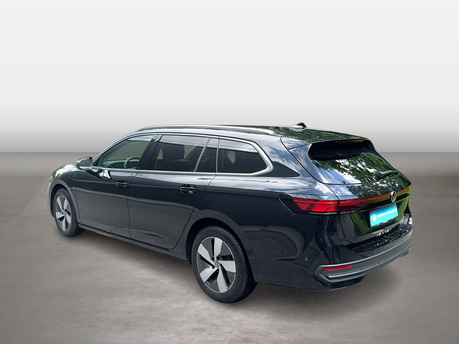 Fahrzeugabbildung Volkswagen Passat Variant 1.5 TSI eHybrid DSG Business CarP