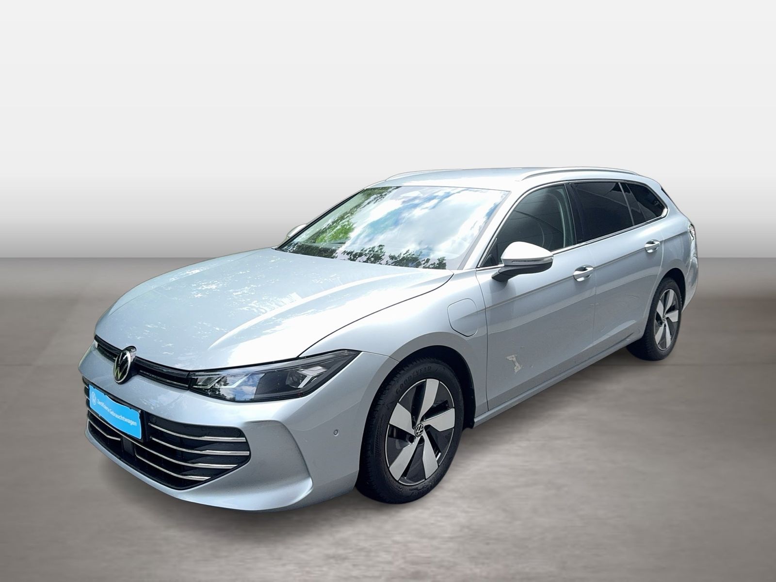 Fahrzeugabbildung Volkswagen Passat Variant 1.5 TSI eHybrid Business DSG CarP