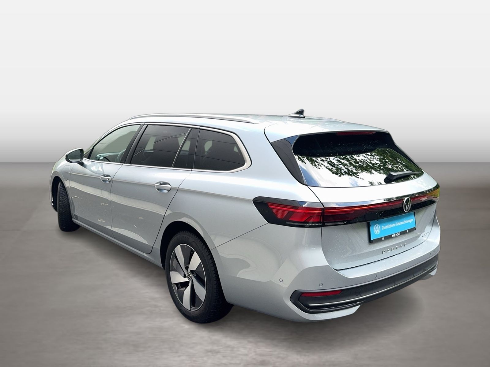 Fahrzeugabbildung Volkswagen Passat Variant 1.5 TSI eHybrid Business DSG CarP