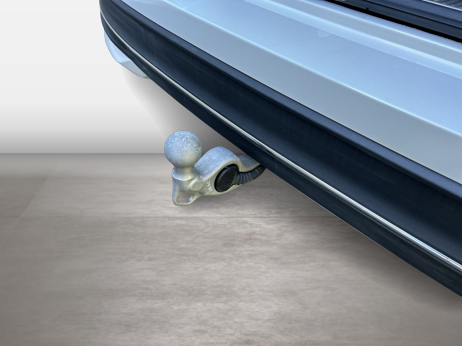 Fahrzeug autohaus mense Fahrzeugabbildung Volkswagen Passat Variant 1.5 TSI eHybrid DSG Business AHK