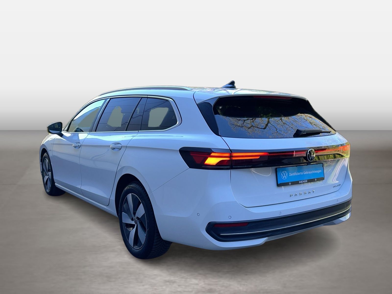 Fahrzeug autohaus mense Fahrzeugabbildung Volkswagen Passat Variant 1.5 TSI eHybrid DSG Business AHK