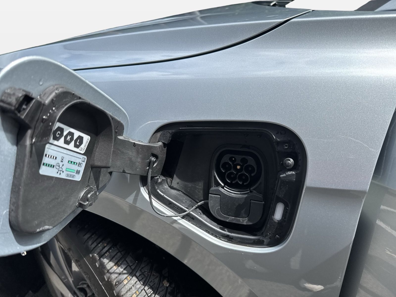 Fahrzeugabbildung Volkswagen Passat Variant 1.5 TSI eHybrid DSG Business AHK