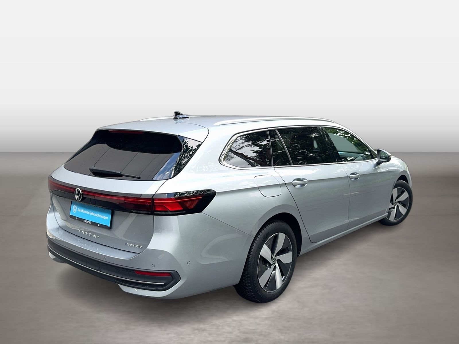 Fahrzeugabbildung Volkswagen Passat Variant 1.5 TSI eHybrid DSG Business AHK