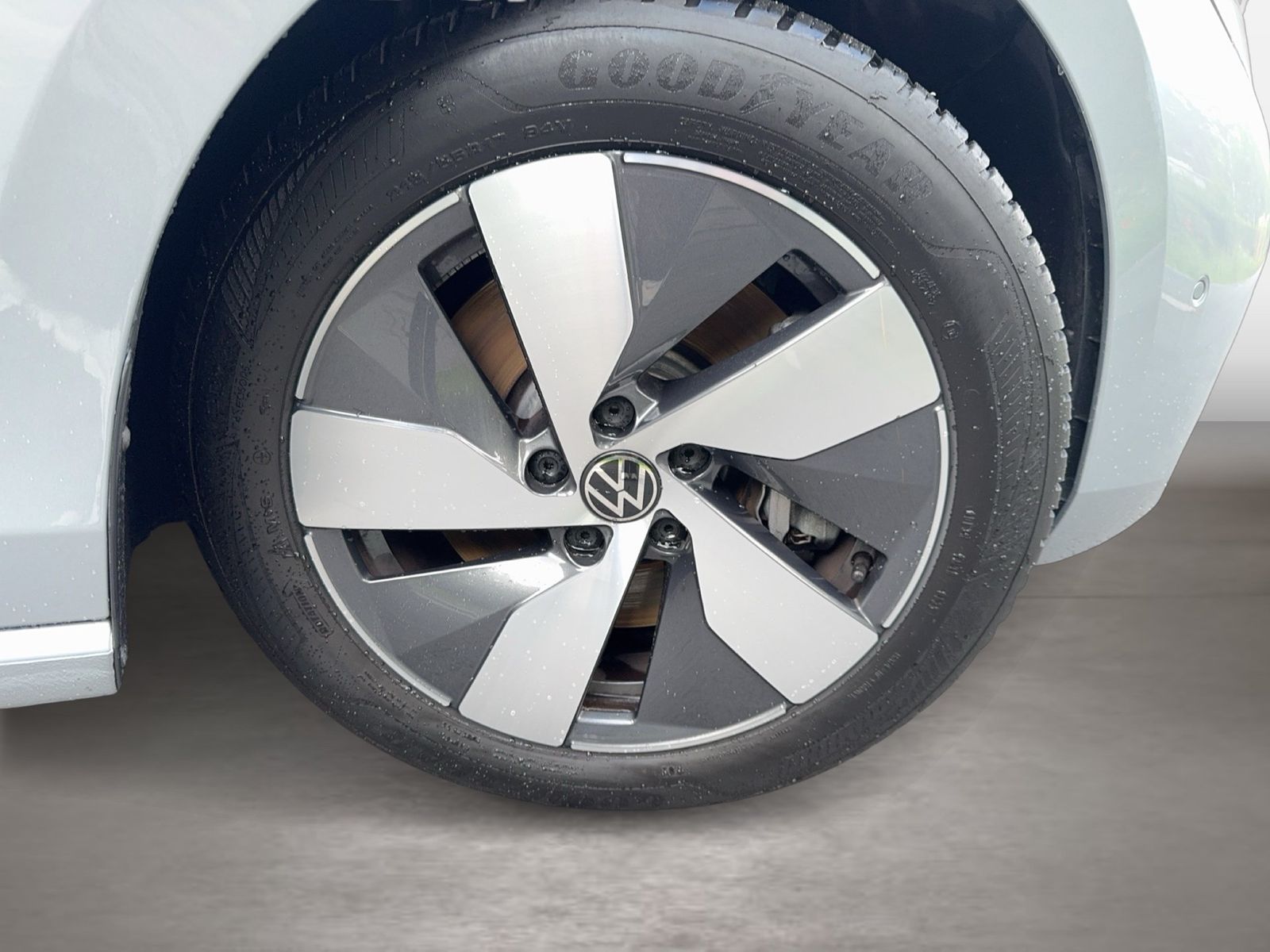 Fahrzeugabbildung Volkswagen Passat Variant 1.5 TSI eHybrid DSG Business AHK