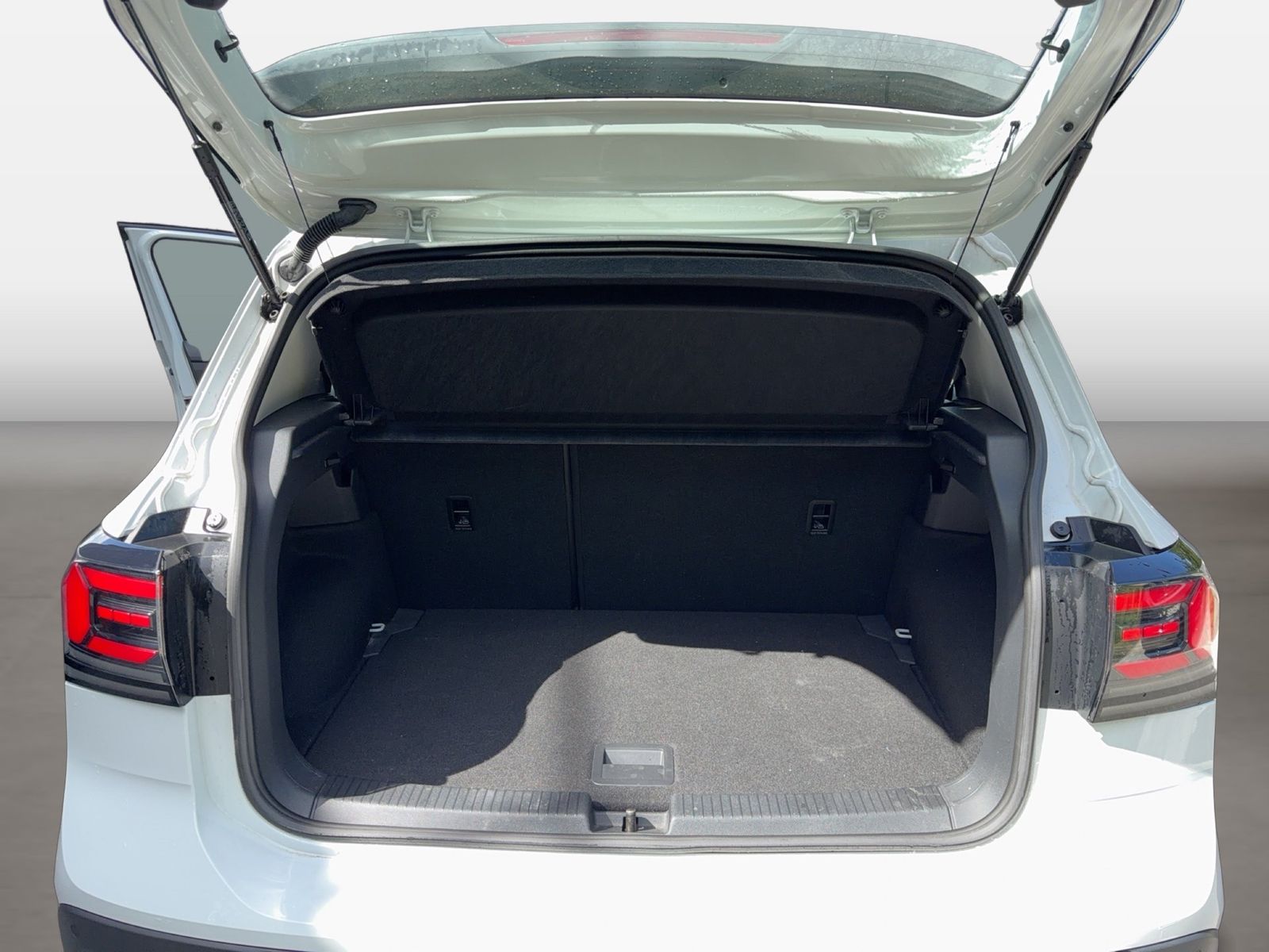 Fahrzeug autohaus mense Fahrzeugabbildung Volkswagen T-Cross 1.0 TSi Life CarPlay|ACC|LED|VirtualCP - mit KI generiert/bearbeitet