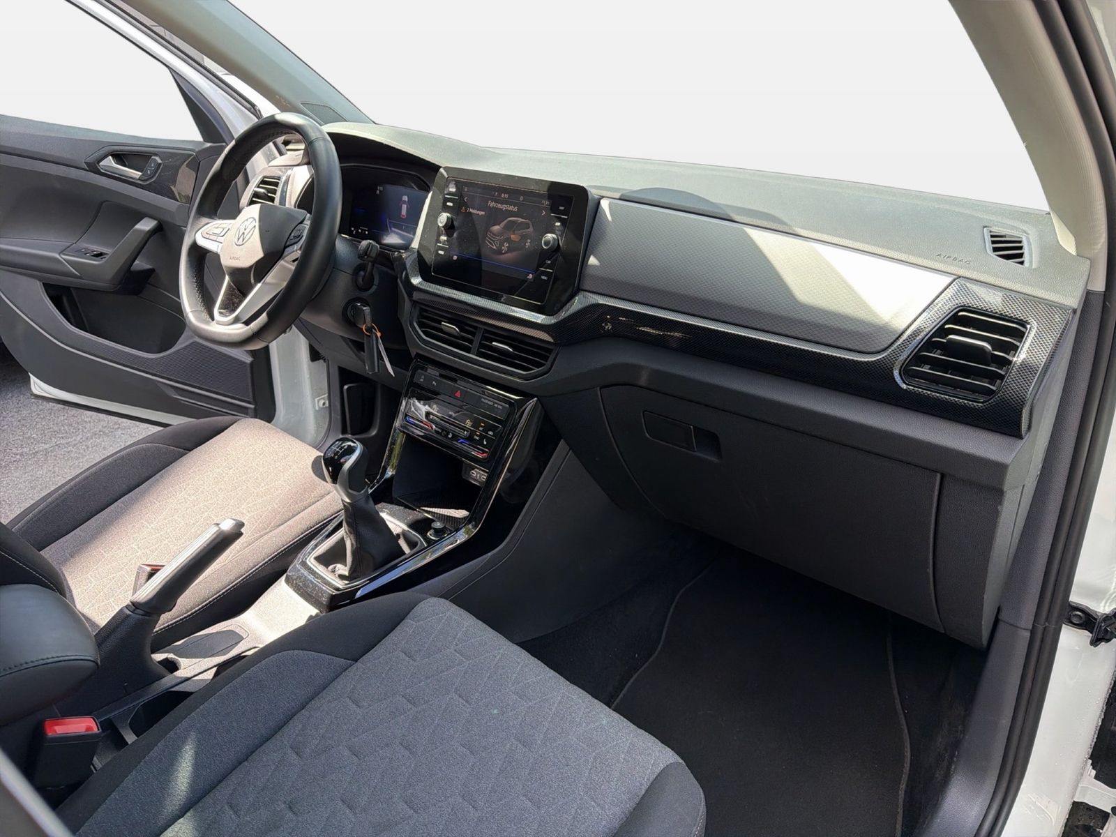 Fahrzeug autohaus mense Fahrzeugabbildung Volkswagen T-Cross 1.0 TSi Life CarPlay|ACC|LED|VirtualCP - mit KI generiert/bearbeitet