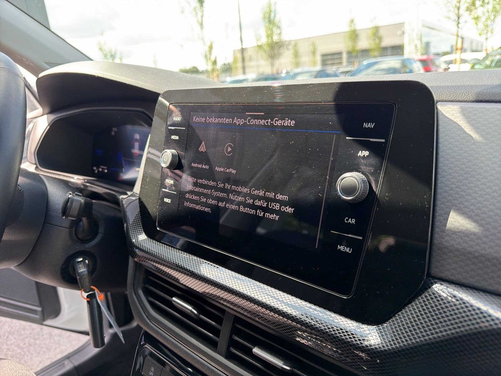 Fahrzeug autohaus mense Fahrzeugabbildung Volkswagen T-Cross 1.0 TSi Life CarPlay|ACC|LED|VirtualCP - mit KI generiert/bearbeitet