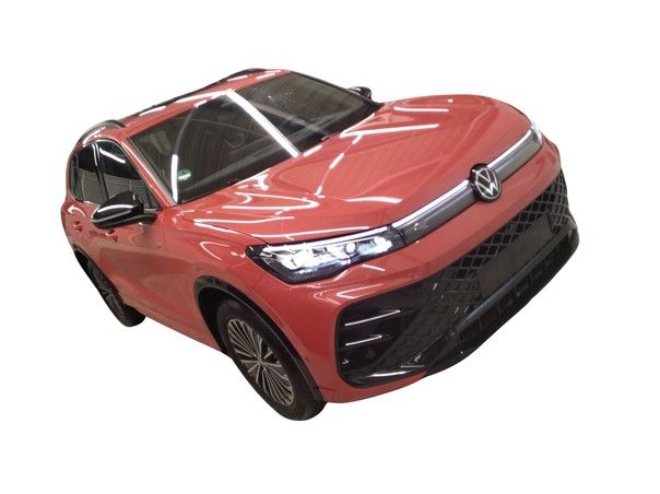 Fahrzeugabbildung Volkswagen Tiguan 2.0 TSI 4 Motion DSG R-Line IQ.Light|h/k