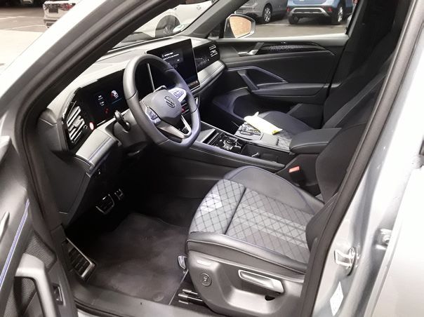 Fahrzeugabbildung Volkswagen Tiguan 1.5 eHybrid DSG R-Line IQ.Light|Matrix|SD
