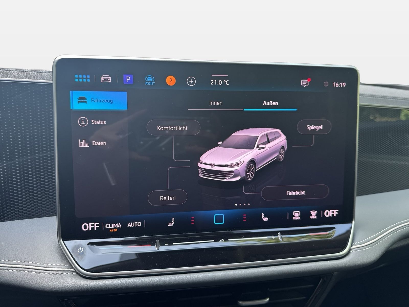 Fahrzeugabbildung Volkswagen Passat Variant 1.5 eTSI DSG Business CarPlay|AHK