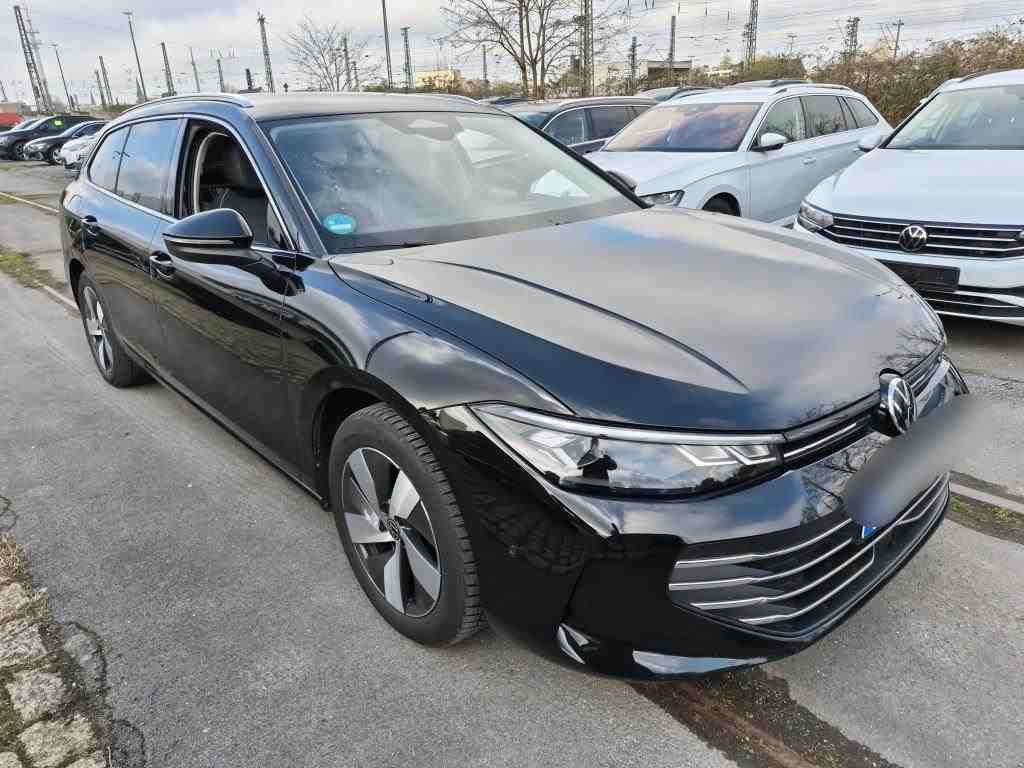 Fahrzeug autohaus mense Fahrzeugabbildung Volkswagen Passat Variant 1.5 eTSI DSG Business CarPlay|AHK