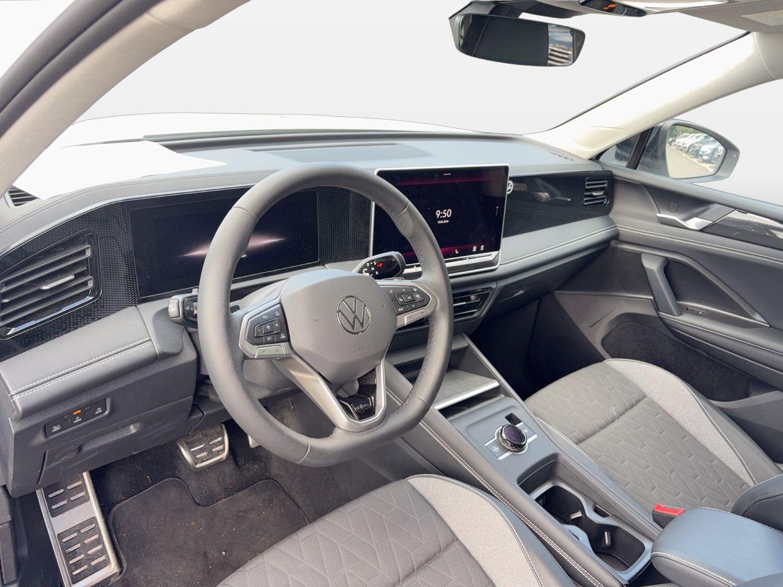 Fahrzeugabbildung Volkswagen Tiguan 1.5 eTSI DSG Goal Life CarPlay|AHK|ACC|LM