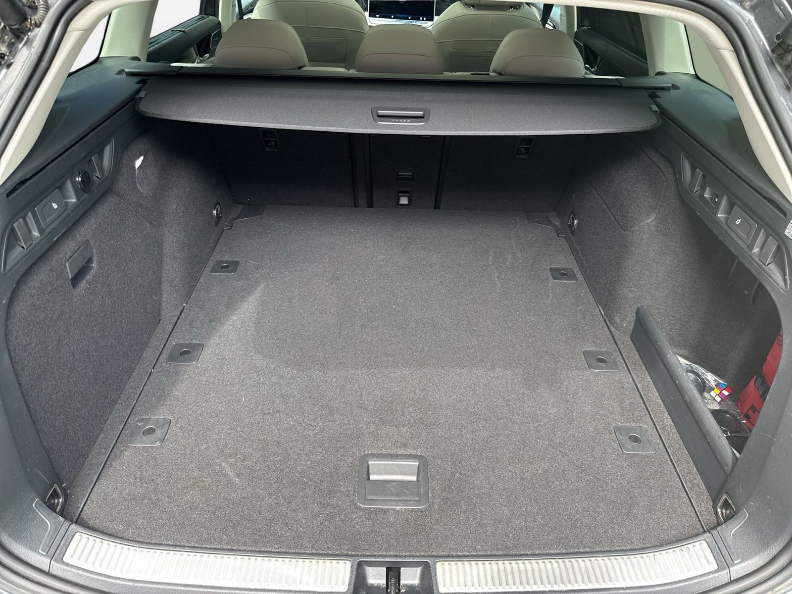 Fahrzeug autohaus mense Fahrzeugabbildung Volkswagen Passat Variant 2.0 TDI DSG Elegance IQ.Light|h/k