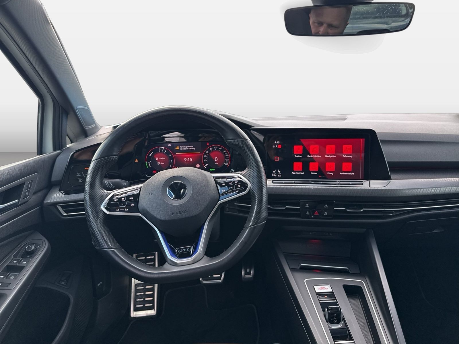 Fahrzeugabbildung Volkswagen Golf VIII 1.4 TSI eHybrid DSG CarPlay|AHK|Pano