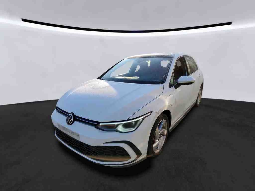 Fahrzeugabbildung Volkswagen Golf VIII 1.4 TSI eHybrid DSG CarPlay|AHK|Pano