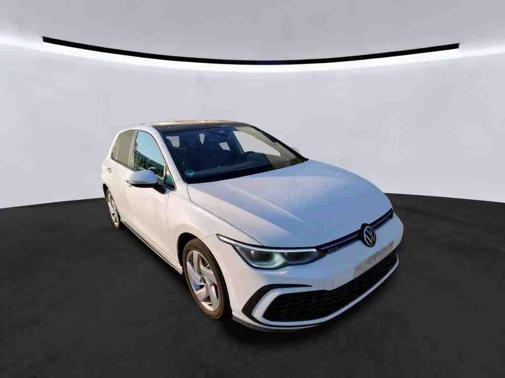 Fahrzeugabbildung Volkswagen Golf VIII 1.4 TSI eHybrid DSG CarPlay|AHK|Pano