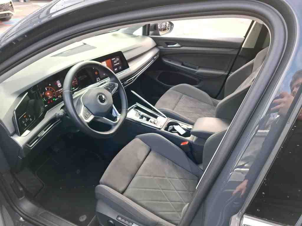 Fahrzeugabbildung Volkswagen Golf VIII 1.4 TSI eHybrid DSG Style CarPlay|ACC