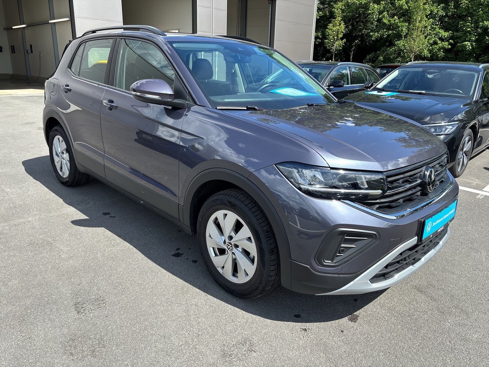Fahrzeugabbildung Volkswagen T-Cross 1.0 TSI Life CarPlay|AHK|ACC|LED|KlimaA