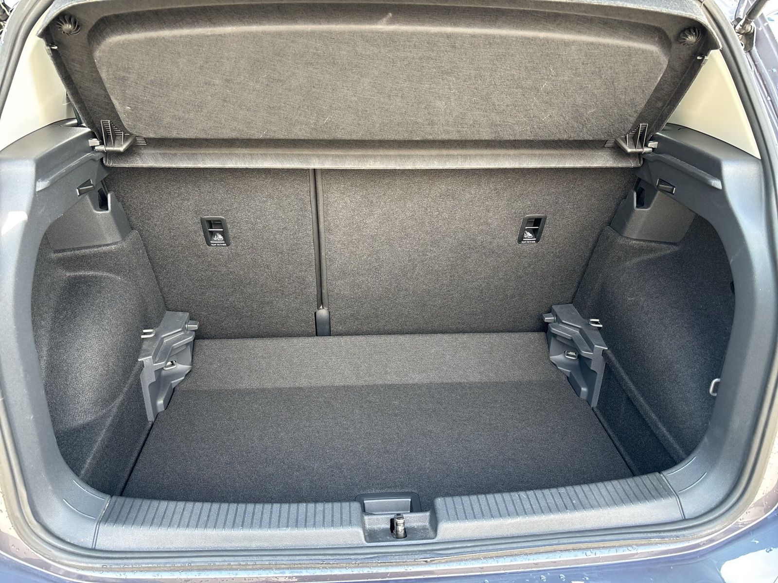 Fahrzeugabbildung Volkswagen T-Cross 1.0 TSI Life CarPlay|AHK|ACC|LED|KlimaA