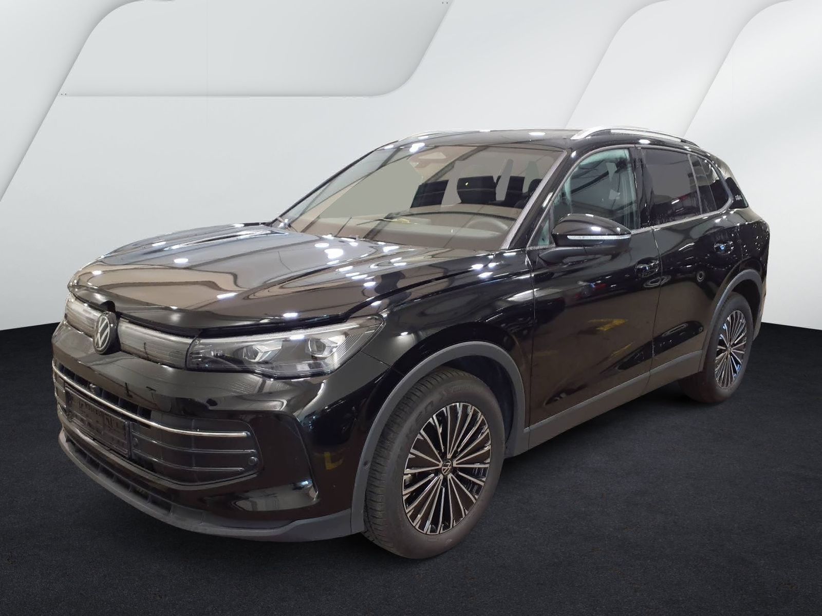 Fahrzeug autohaus mense Fahrzeugabbildung Volkswagen Tiguan 1.5 eTSI 110 kW Goal 2025 IQ.Light|Matrix