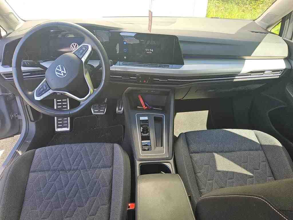 Fahrzeugabbildung Volkswagen Golf VIII 1.0 eTSI DSG Move CarPlay|ACC|LED|PDC