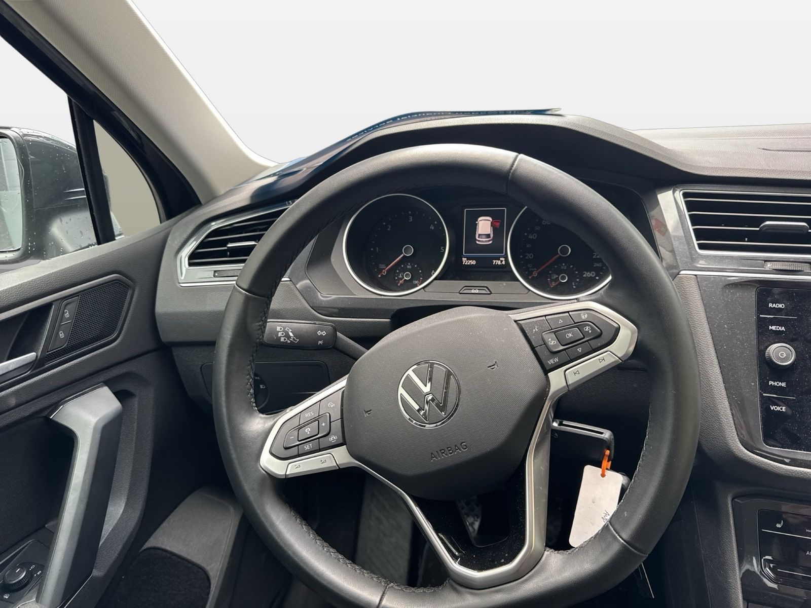 Fahrzeugabbildung Volkswagen Tiguan 2.0 TDI Life CarPlay|ACC|LED|Navi|KlimaA