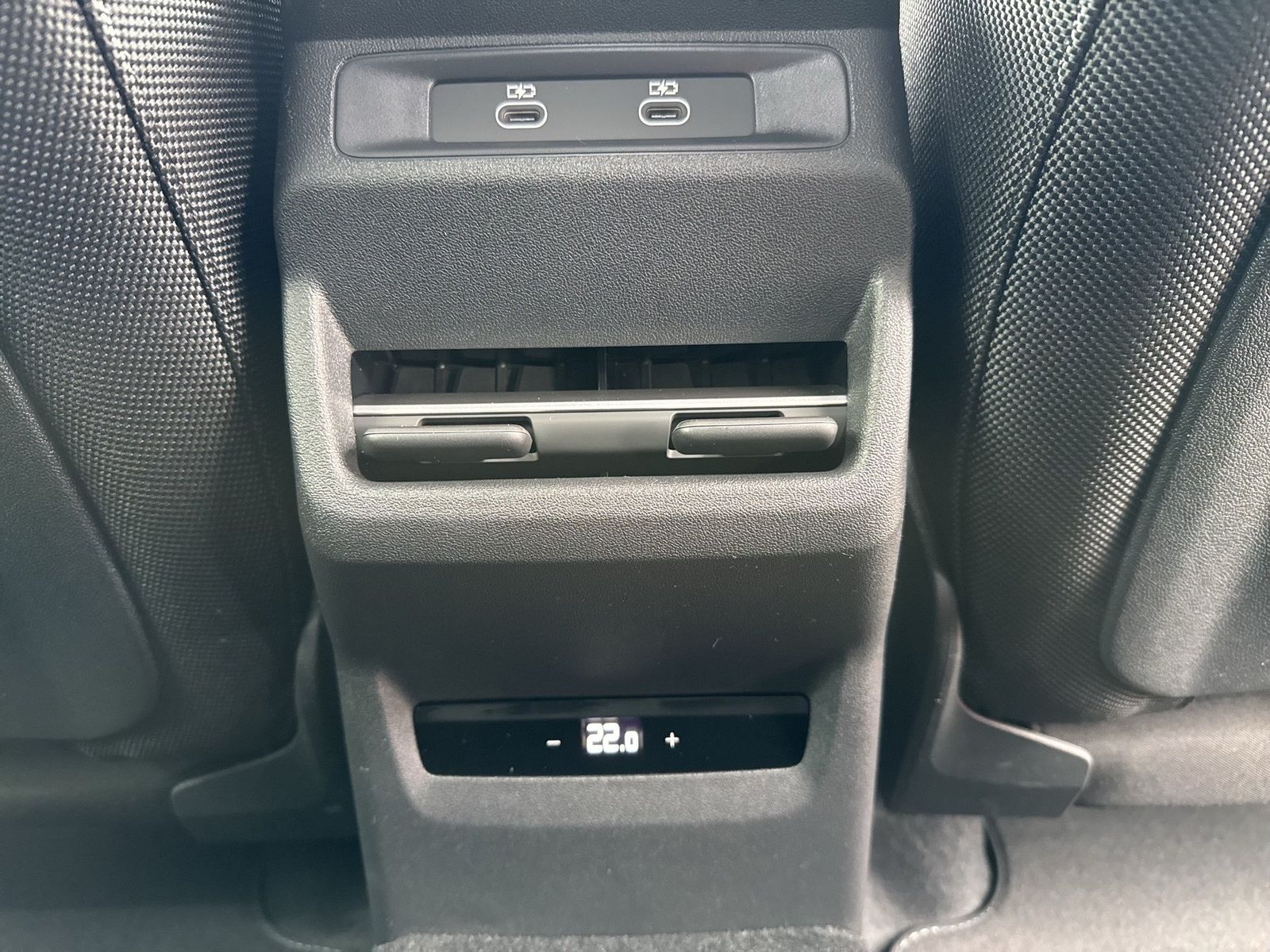 Fahrzeugabbildung Audi Q3 Sportback TFSI quattro AHK|Sonos|TechPRO