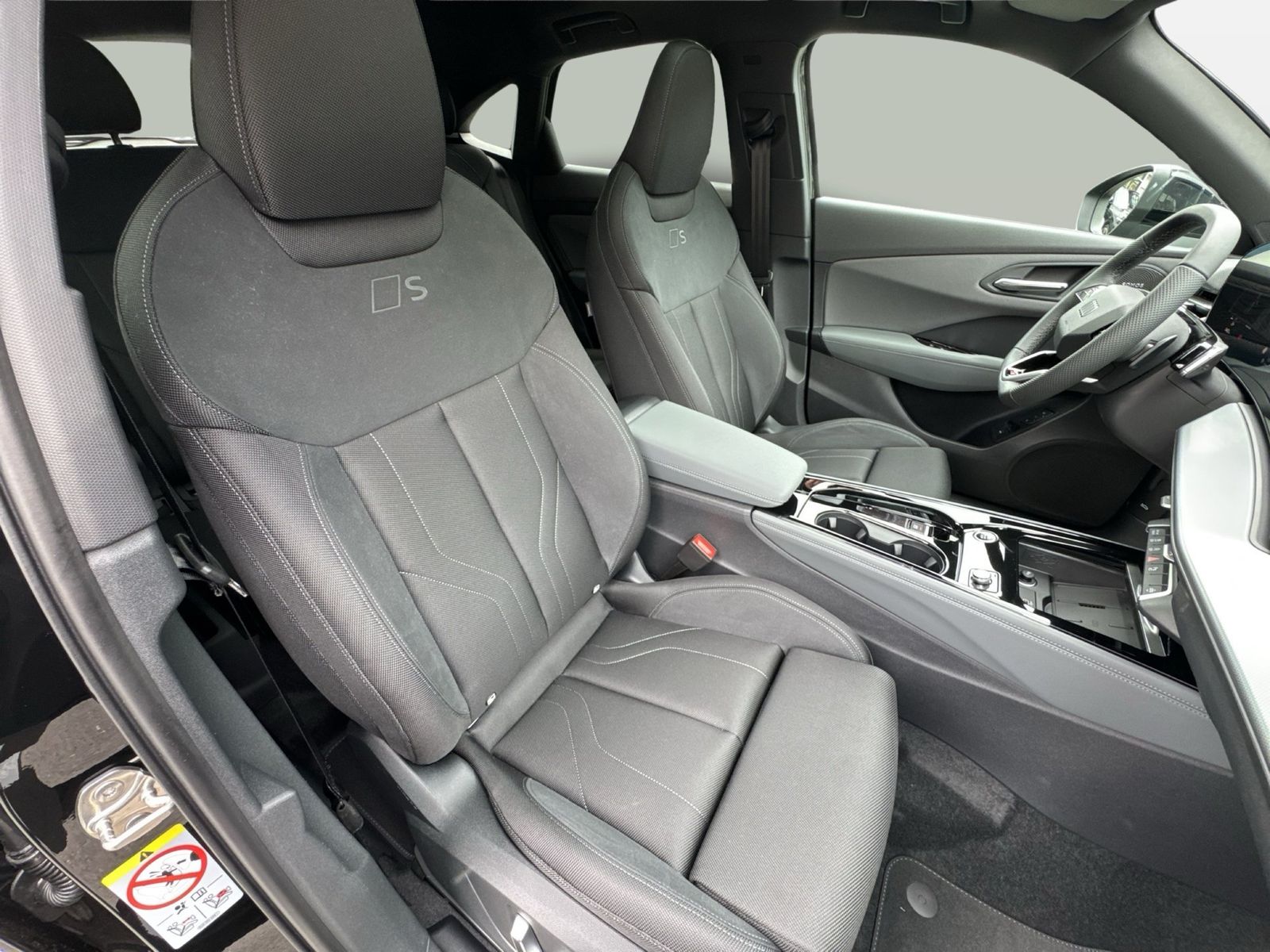 Fahrzeugabbildung Audi Q3 Sportback TFSI quattro AHK|Sonos|TechPRO