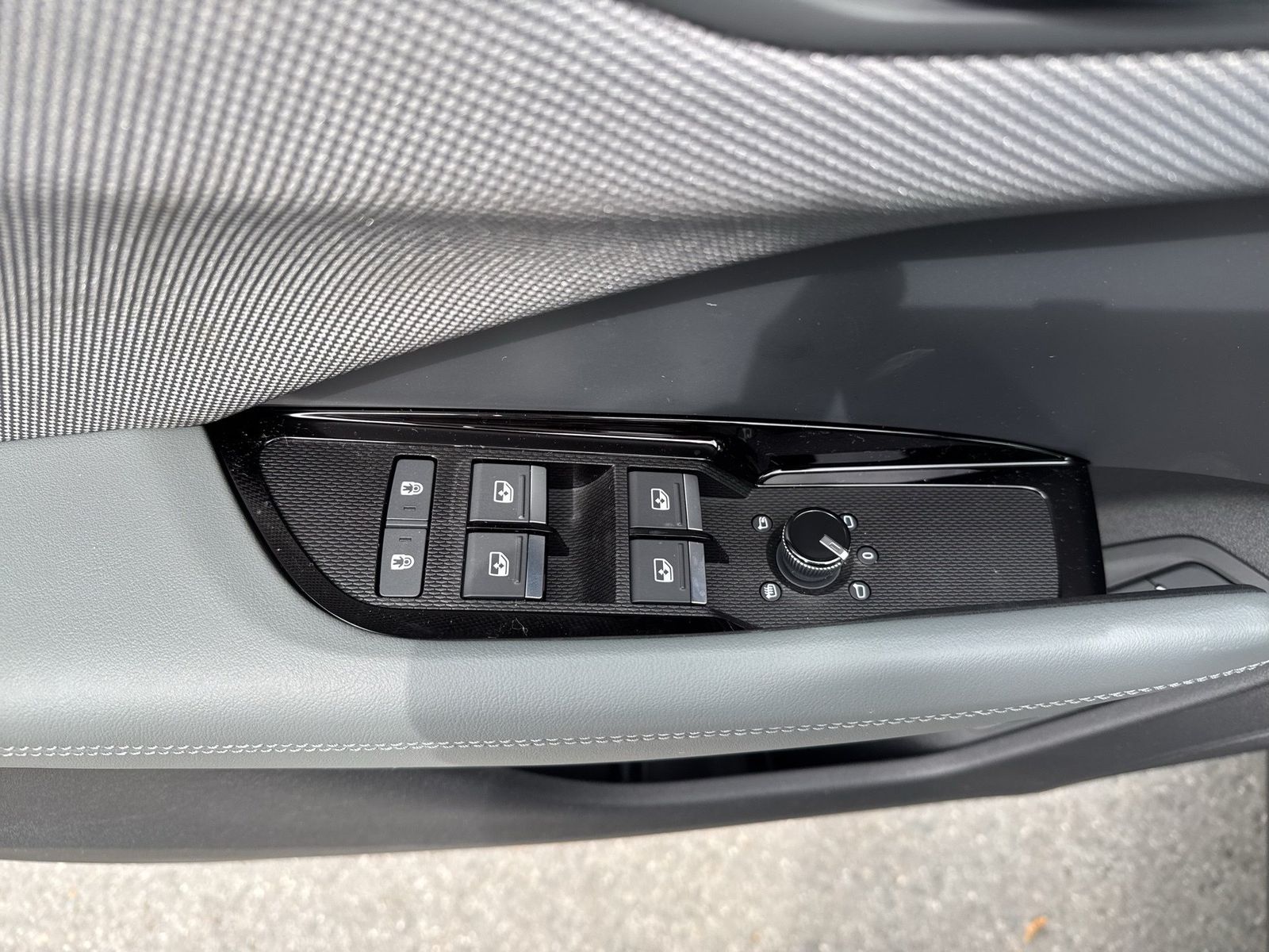Fahrzeugabbildung Audi Q3 Sportback TFSI quattro AHK|Sonos|TechPRO
