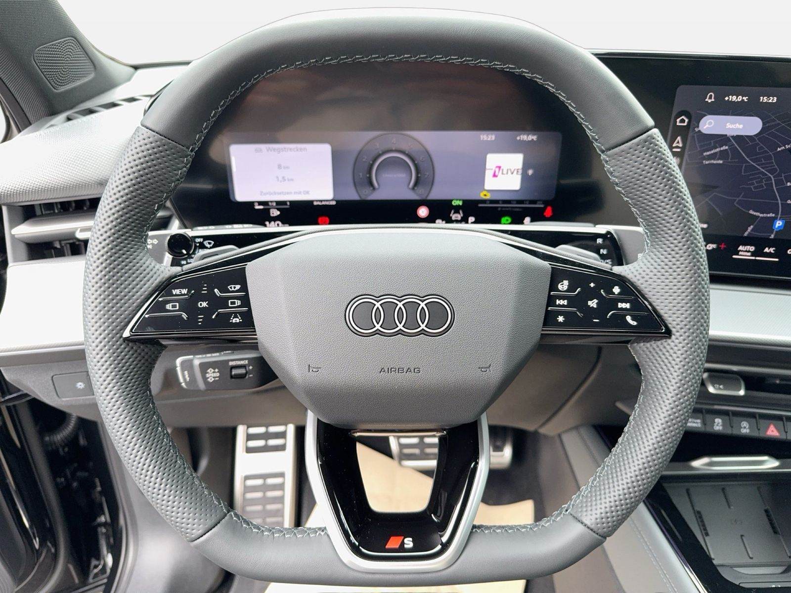 Fahrzeugabbildung Audi Q3 Sportback TFSI quattro AHK|Sonos|TechPRO