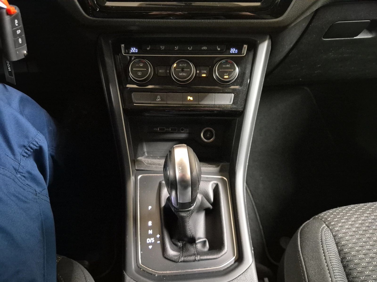 Fahrzeugabbildung Volkswagen Touran Comfortline BMT 2020 CarPlay|AHK|ACC|LED