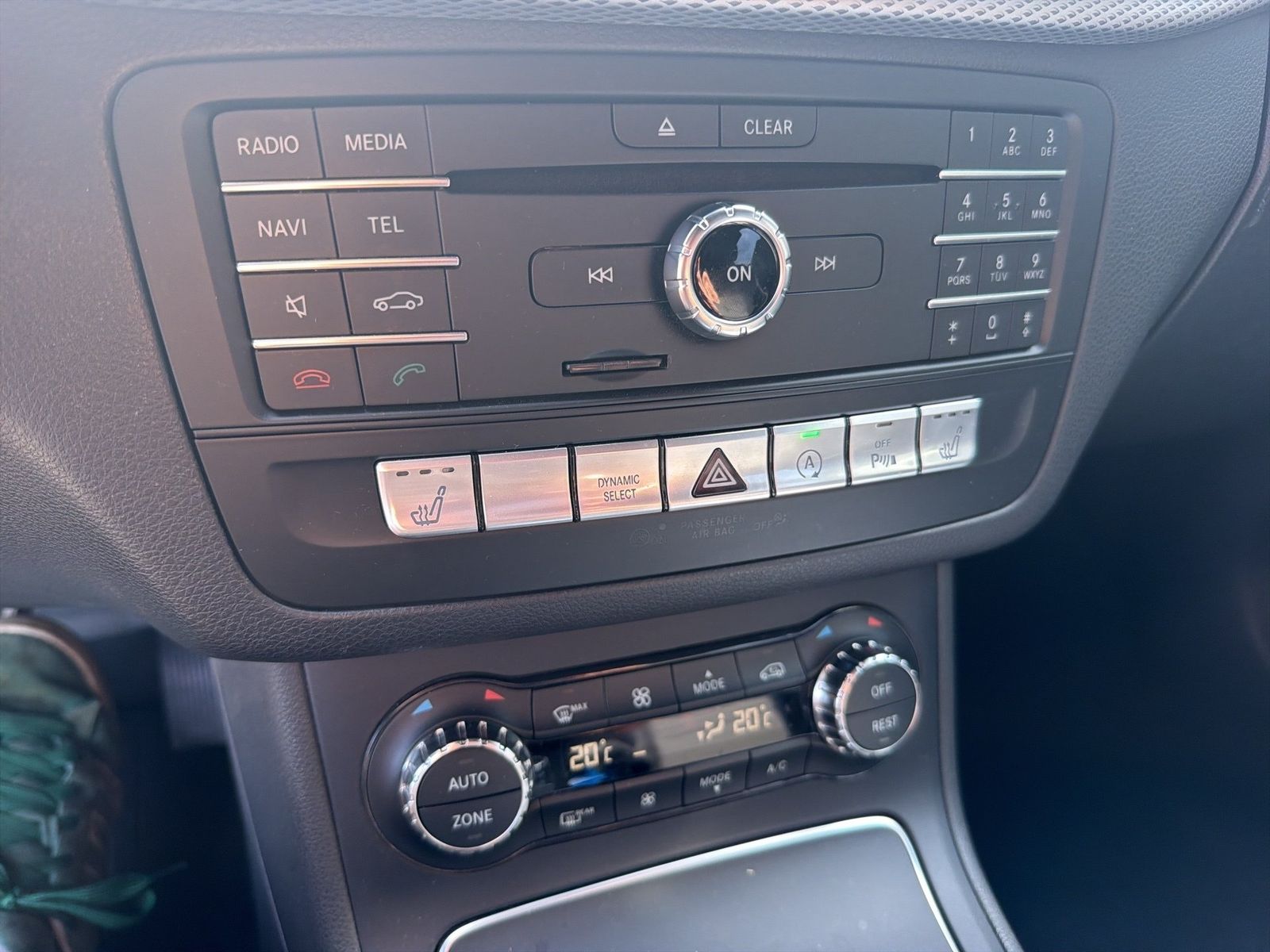 Fahrzeug autohaus mense Fahrzeugabbildung Mercedes-Benz B 220 D Facelift - mit KI generiert/bearbeitet