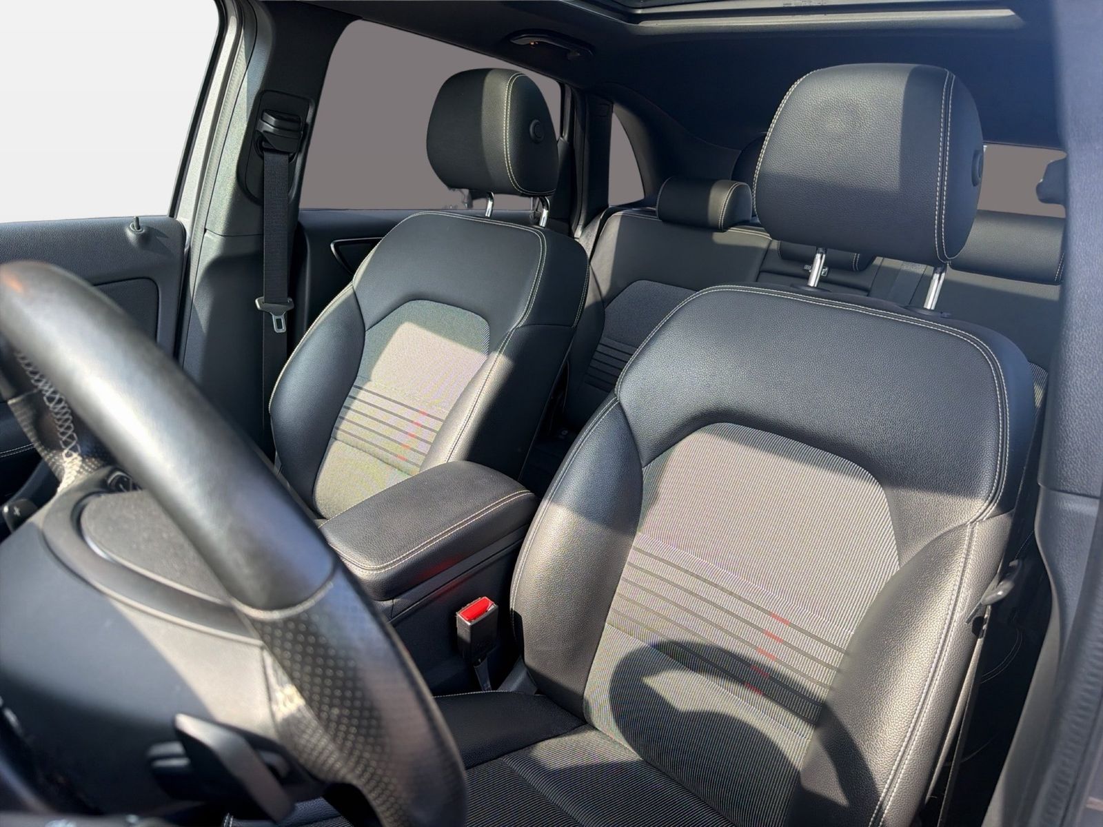Fahrzeug autohaus mense Fahrzeugabbildung Mercedes-Benz B 220 D Facelift - mit KI generiert/bearbeitet