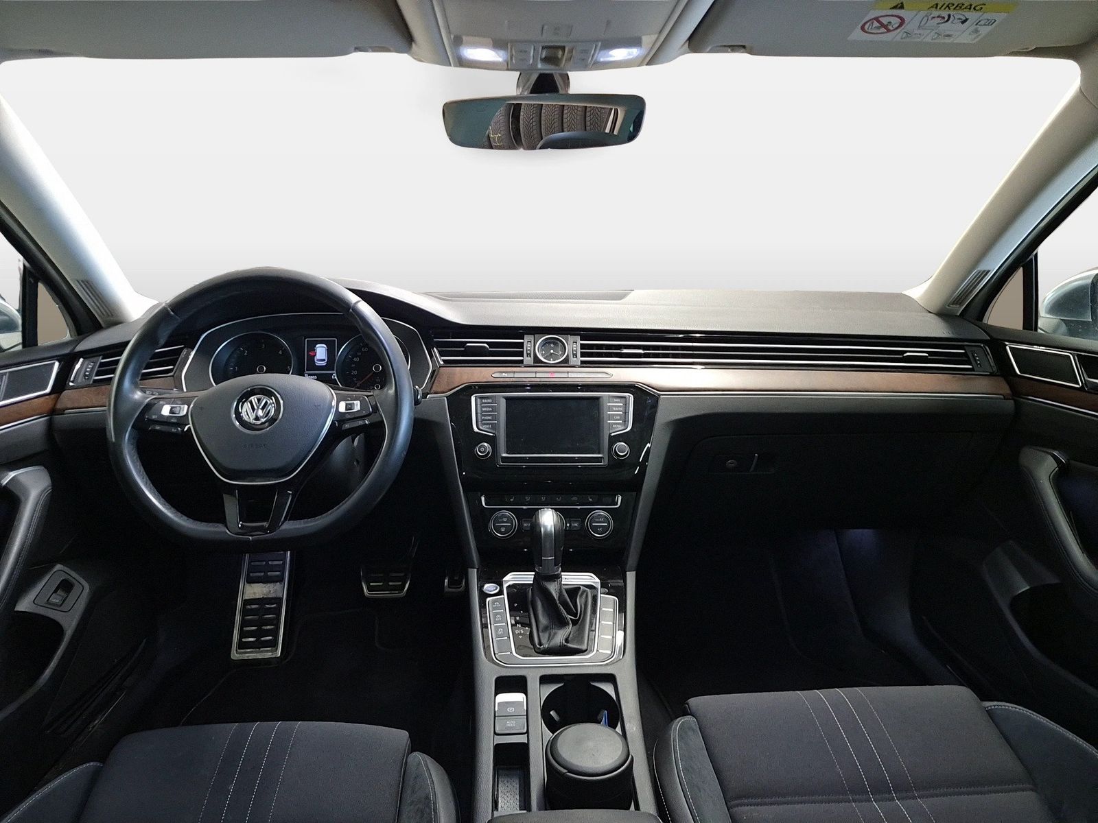 Fahrzeugabbildung Volkswagen Passat Variant Alltrack 2.0l BiTDI 4Moition 176k - mit KI generiert/bearbeitet