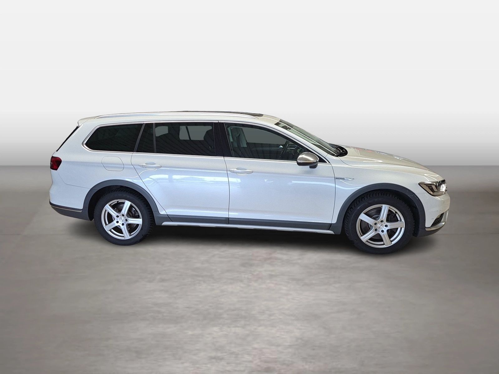 Fahrzeugabbildung Volkswagen Passat Variant Alltrack 2.0l BiTDI 4Moition 176k - mit KI generiert/bearbeitet