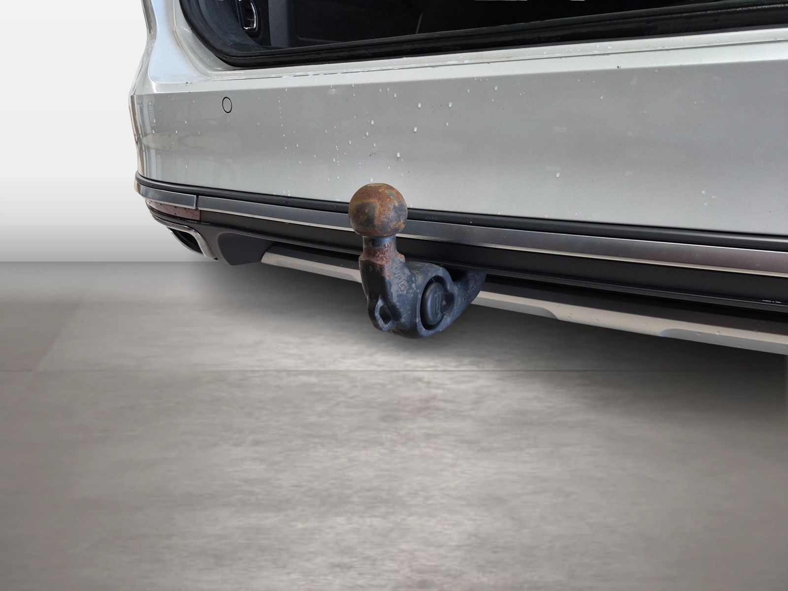 Fahrzeugabbildung Volkswagen Passat Variant Alltrack 2.0l BiTDI 4Moition 176k - mit KI generiert/bearbeitet
