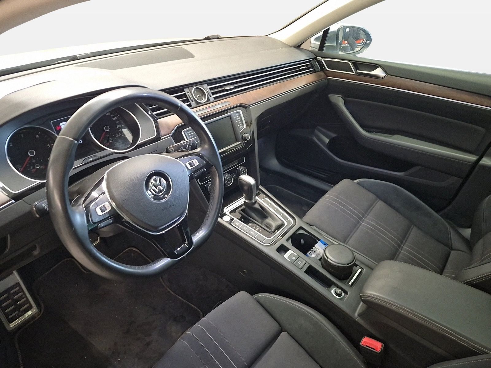 Fahrzeugabbildung Volkswagen Passat Variant Alltrack 2.0l BiTDI 4Moition 176k - mit KI generiert/bearbeitet