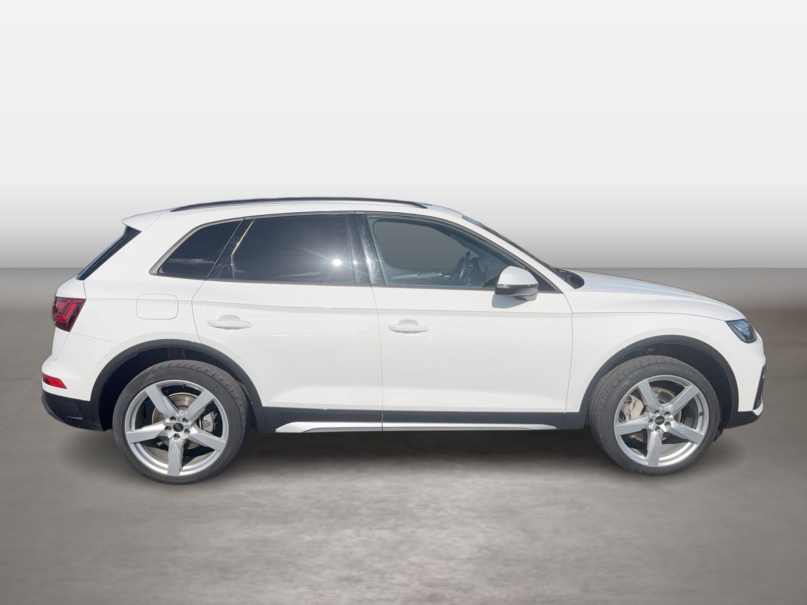 Fahrzeug autohaus mense Fahrzeugabbildung Audi Q5 TFSI 50 TFSI e quattro S tronic advanced LM - mit KI generiert/bearbeitet