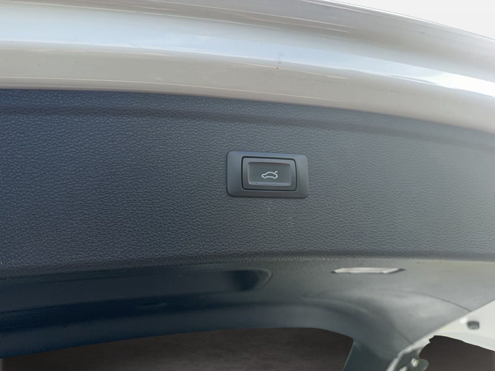 Fahrzeug autohaus mense Fahrzeugabbildung Audi Q5 TFSI 50 TFSI e quattro S tronic advanced LM - mit KI generiert/bearbeitet