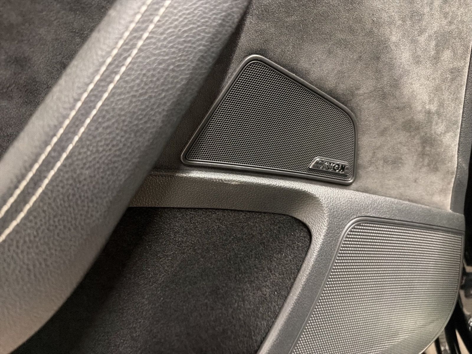 Fahrzeugabbildung SKODA Superb Combi 1.4 TSI Sportline iV AHK|Pano|SD|LM