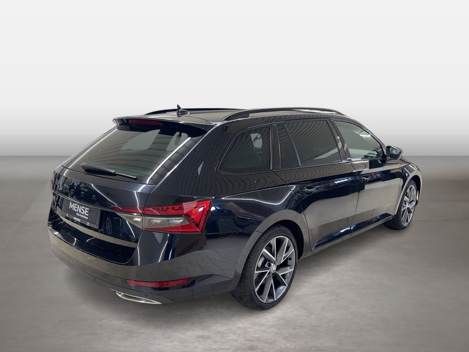 Fahrzeugabbildung SKODA Superb Combi 1.4 TSI Sportline iV AHK|Pano|SD|LM