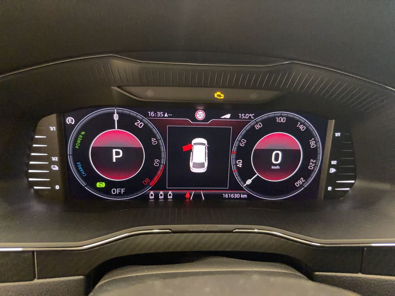 Fahrzeugabbildung SKODA Superb Combi 1.4 TSI Sportline iV AHK|Pano|SD|LM