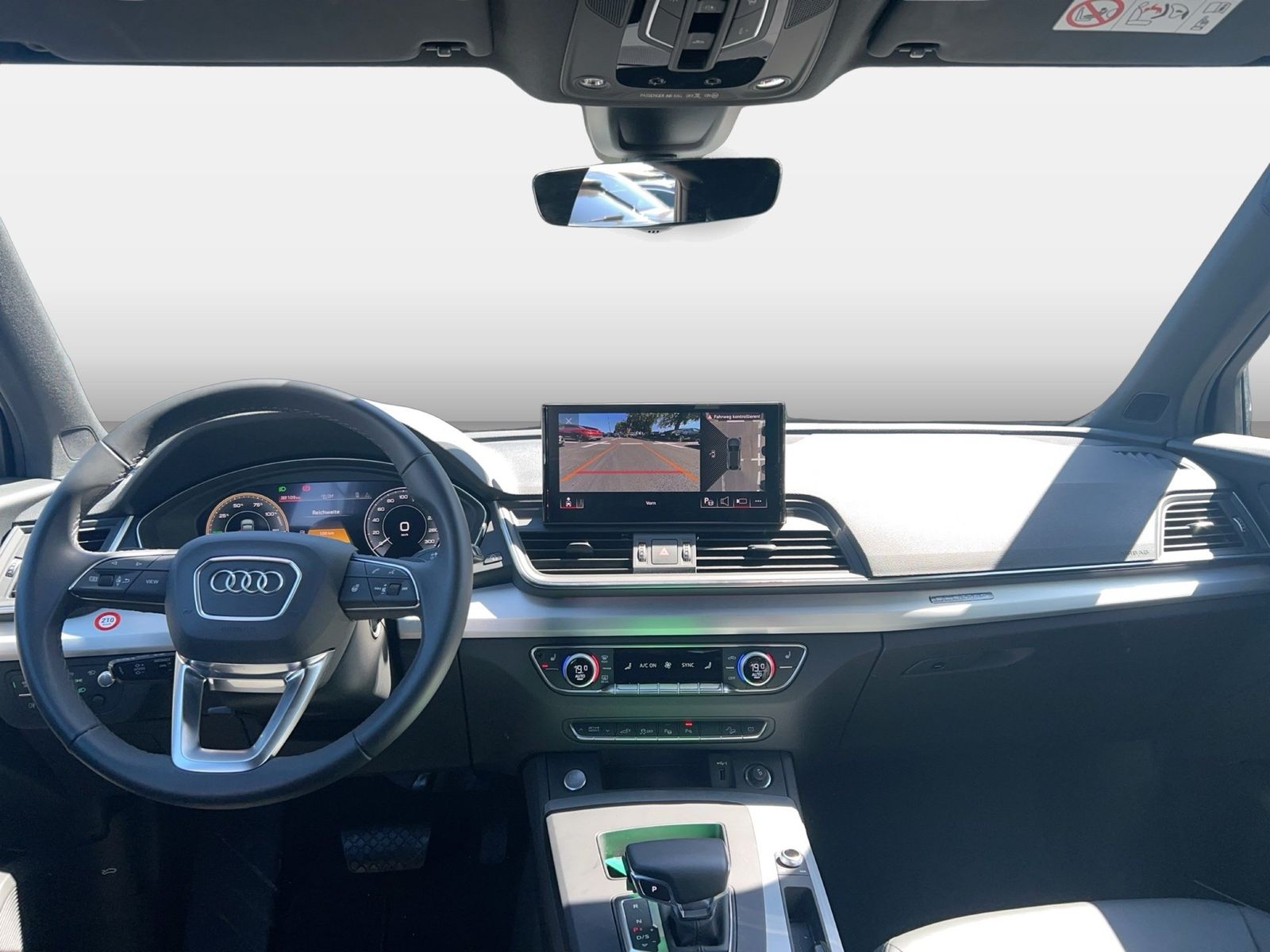 Fahrzeugabbildung Audi Q5 Sportback 50 TFSI e quattro S tronic advanced