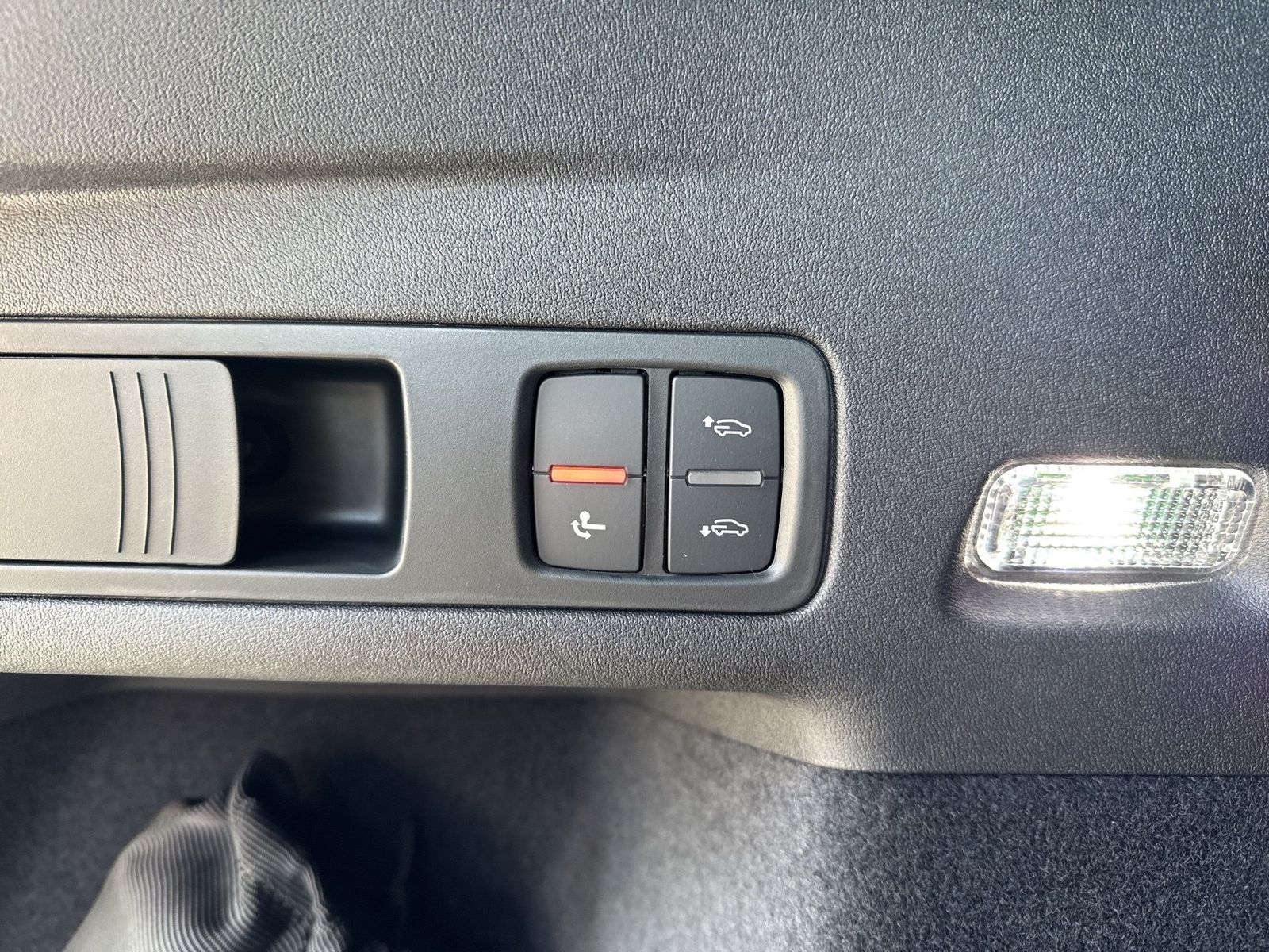 Fahrzeug autohaus mense Fahrzeugabbildung Audi Q6 e-tron quattro S-Line business Matrix|B&O