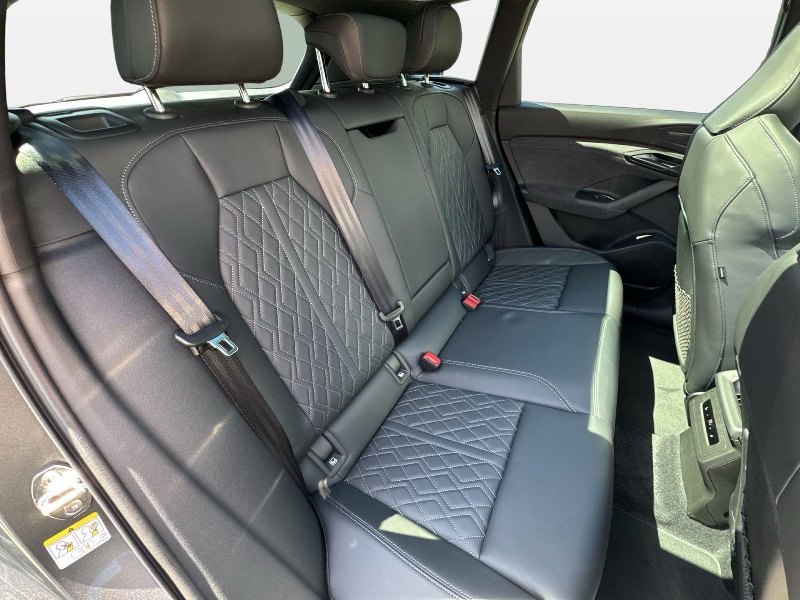 Fahrzeug autohaus mense Fahrzeugabbildung Audi Q6 e-tron quattro S-Line business Matrix|B&O