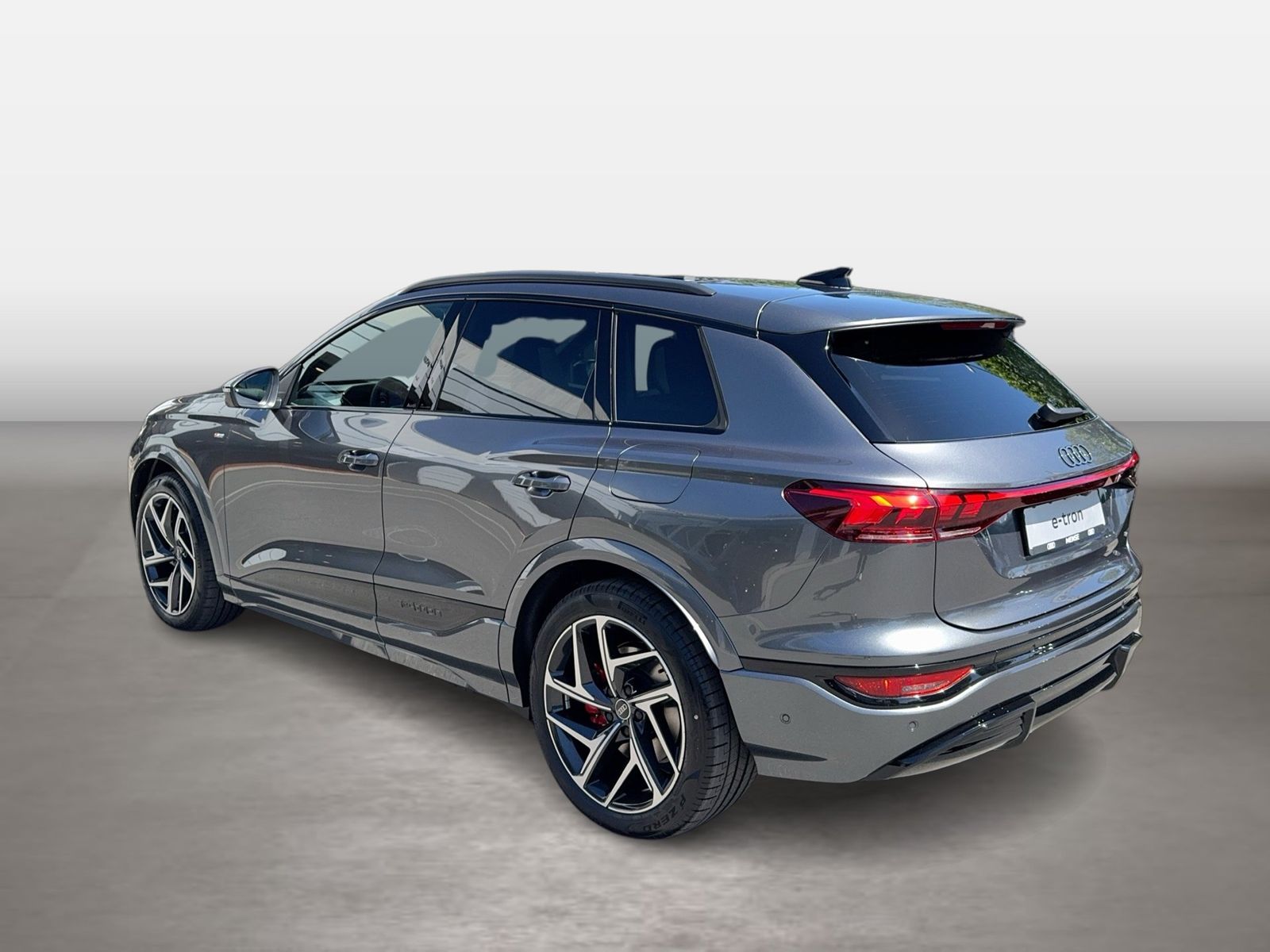 Fahrzeug autohaus mense Fahrzeugabbildung Audi Q6 e-tron quattro S-Line business Matrix|B&O